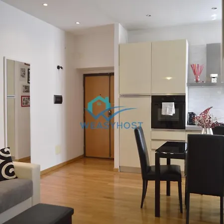 Your Retreat Near San Giovanni Apartment Rome